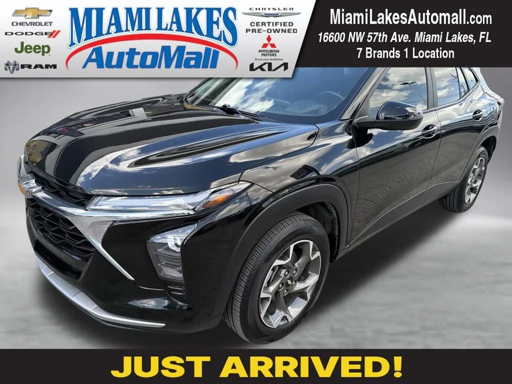 Used 2025 Mosaic Black Metallic Chevrolet LT image 1