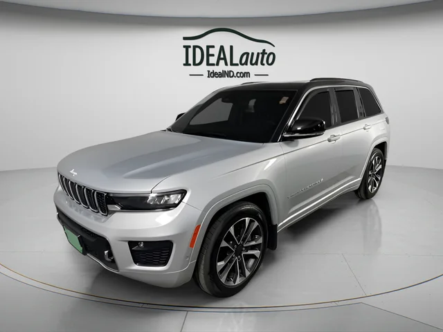 2024 Jeep Grand Cherokee Overland 4x4's photo