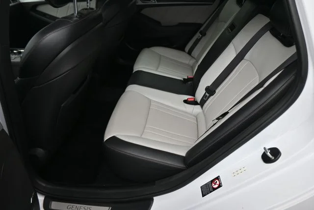 Used 2018 White Genesis 3.3T Sport image 71