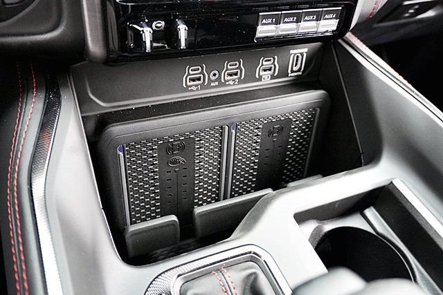 New 2026 Diamond Black Crystal Pearl-Coat Exterior Paint RAM RHO image 34