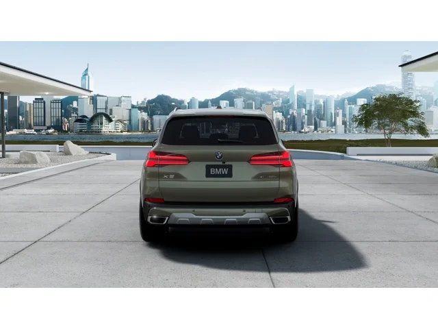 New 2026 Manhattan Green Metallic BMW xDrive50e image 5