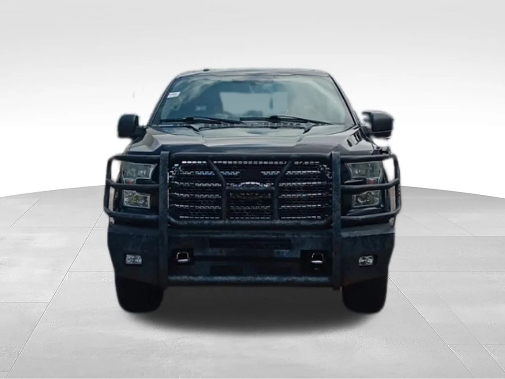 Used 2015 Tuxedo Black Metallic Ford XLT image 10