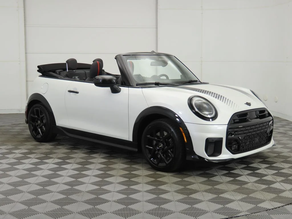 Used 2026 Nanuq White Metallic MINI  image 4