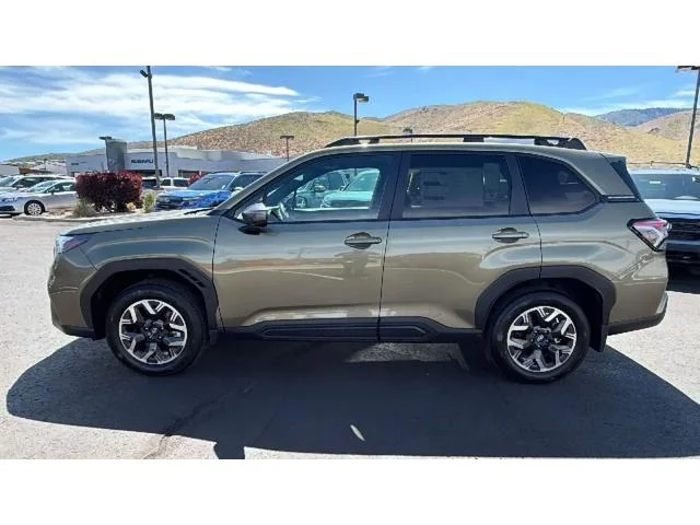 New 2026 AUTUMN GREEN METALLIC Subaru Premium image 6