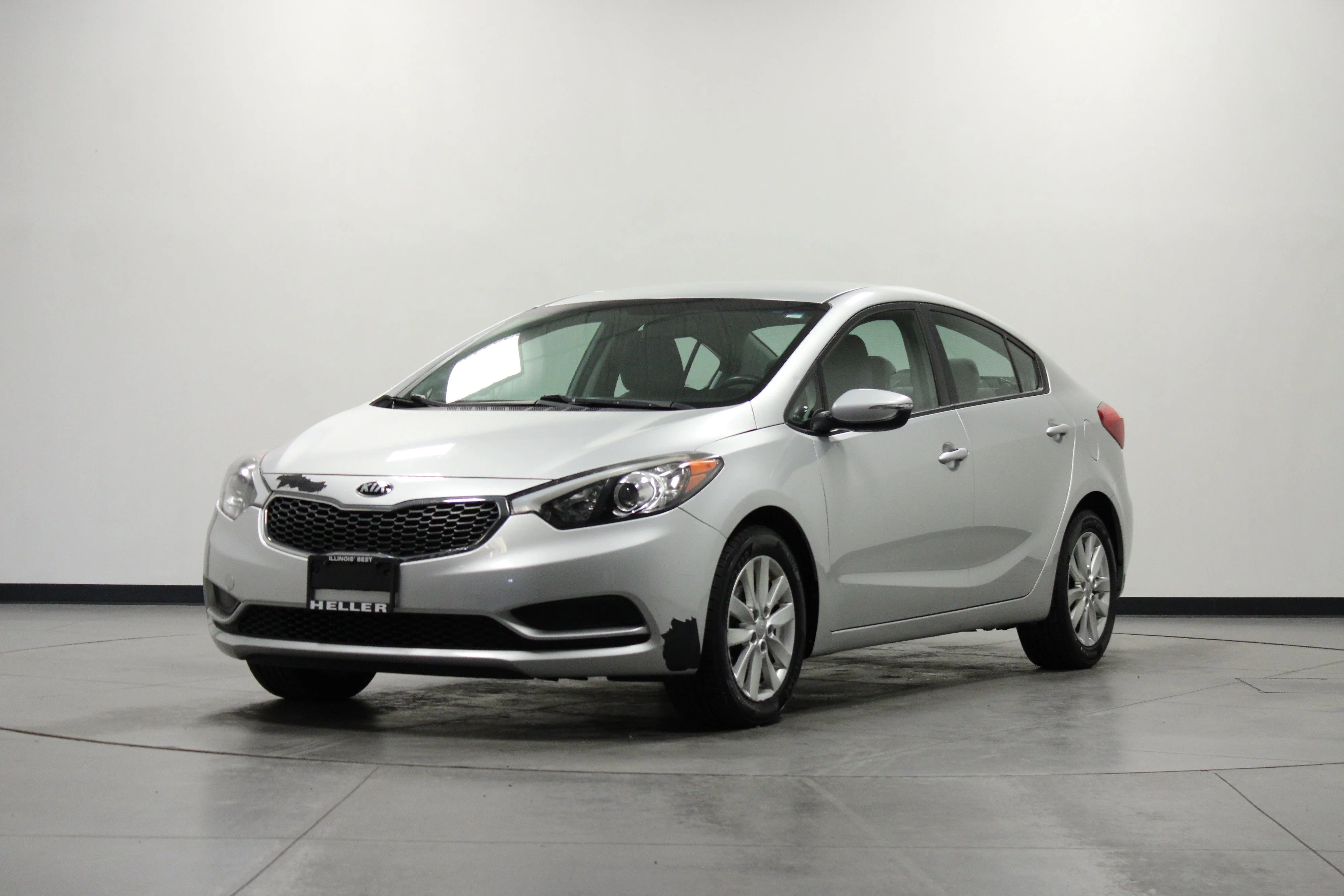 Used 2014 Bright Silver Kia LX image 8