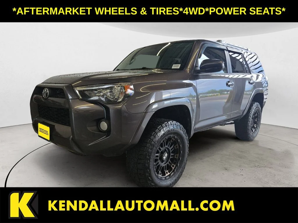 Used 2018 Gray Toyota SR5 image 1