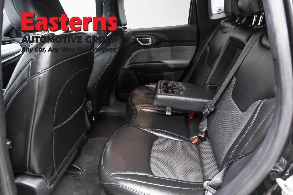 Used 2023 Black Jeep Latitude image 20