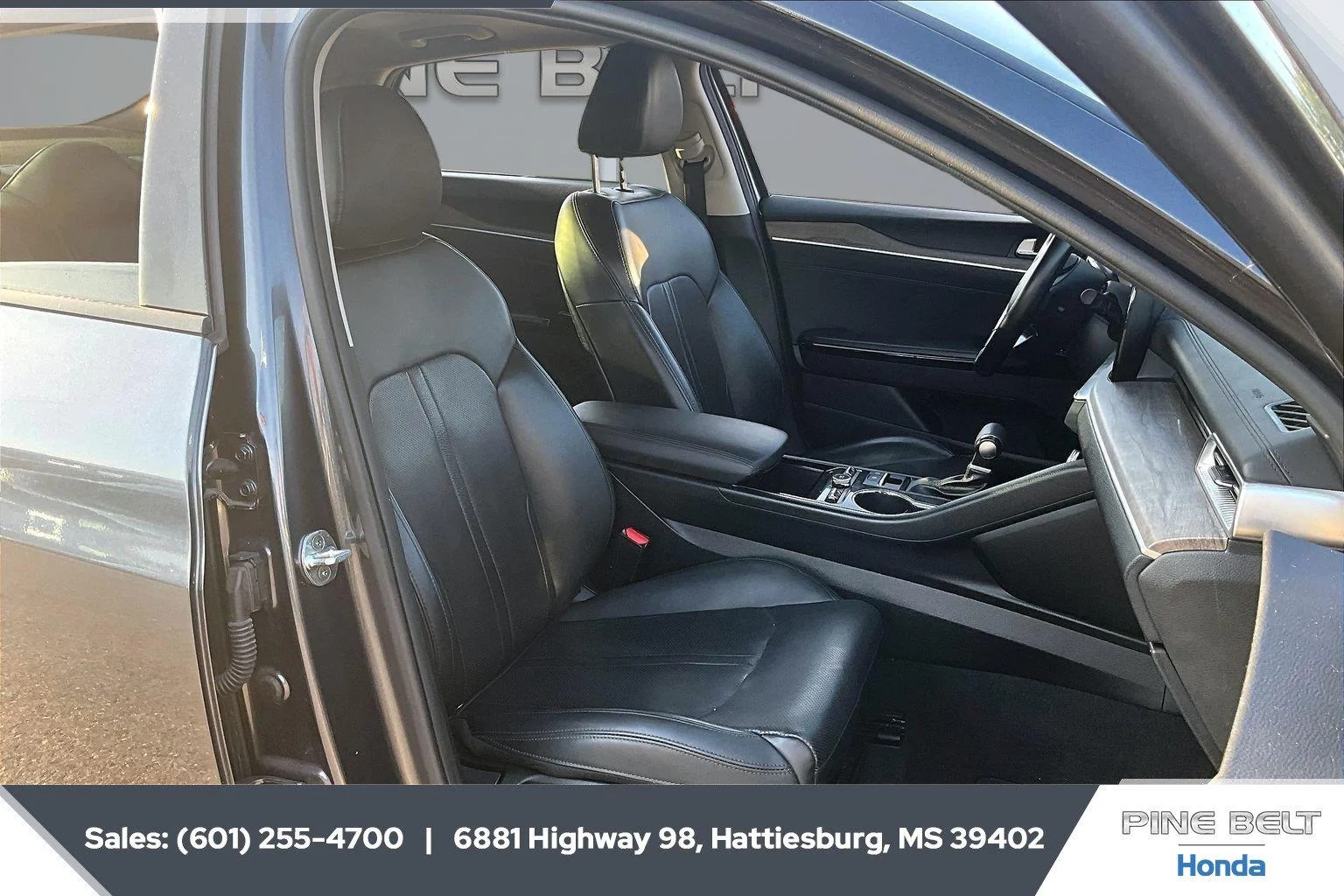 Used 2022 Gravity Gray Kia EX image 6