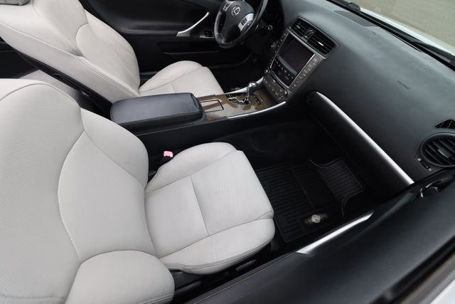 2011 Lexus IS 250 - Photo 20