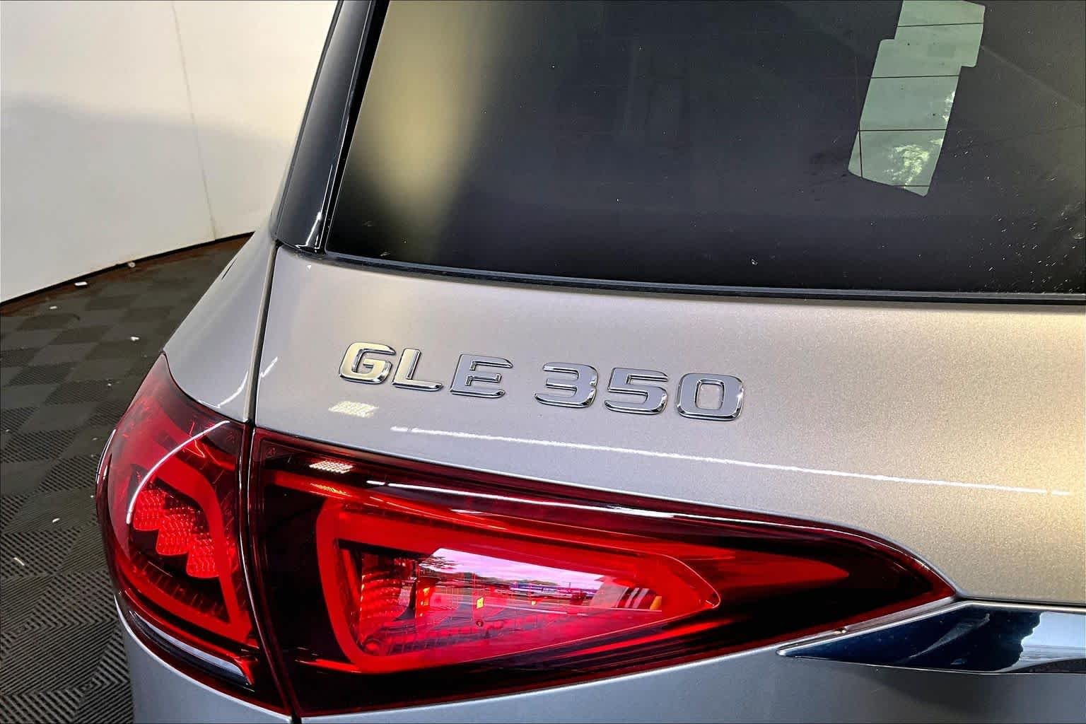 Used 2020 Mojave Silver Metallic Mercedes-Benz GLE 350 image 33