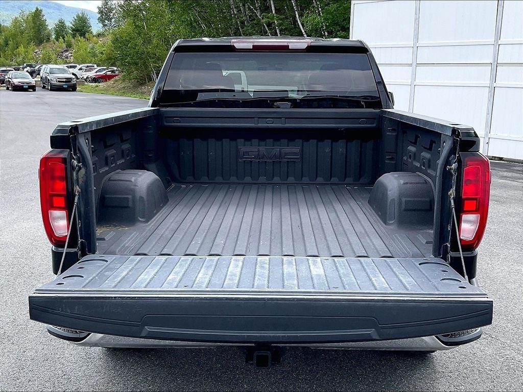 Used 2019 Black GMC SLE image 29