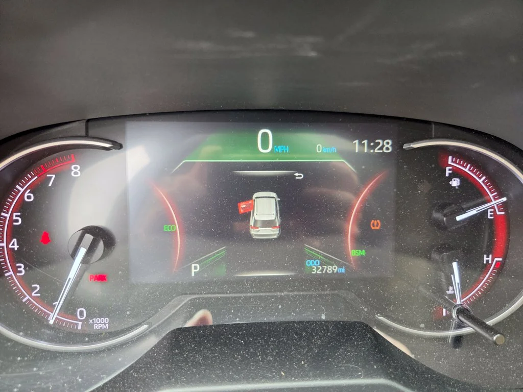 Used 2019  Toyota Limited image 16