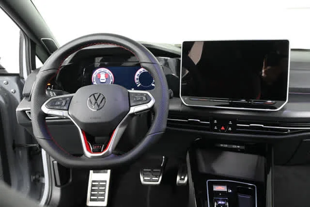 New 2026 Moonstone Gray Volkswagen SE image 3