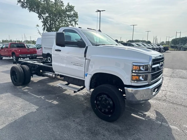 2024 Chevrolet Silverado 1WT