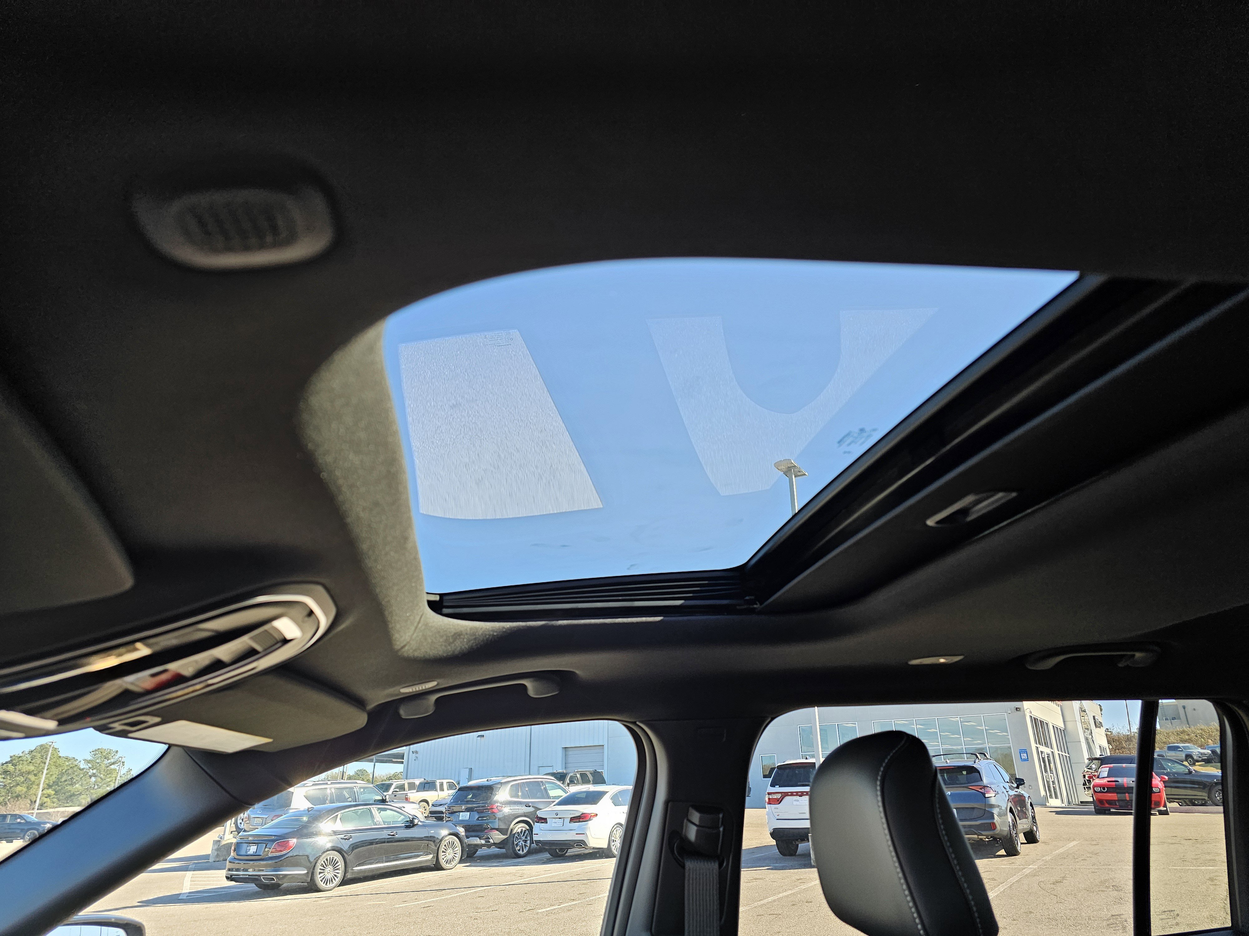 New 2025 Baltic Gray Metallic Clearcoat Jeep Altitude X image 19