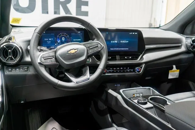 2027 Chevrolet Equinox LT - Photo 11