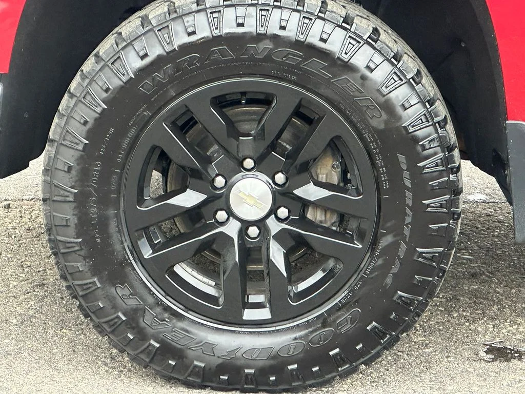 Used 2019 Red Chevrolet LT image 36