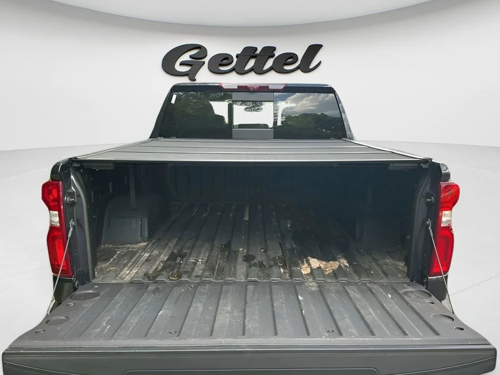 Used 2024 Dark Ash Metallic Chevrolet High Country image 9