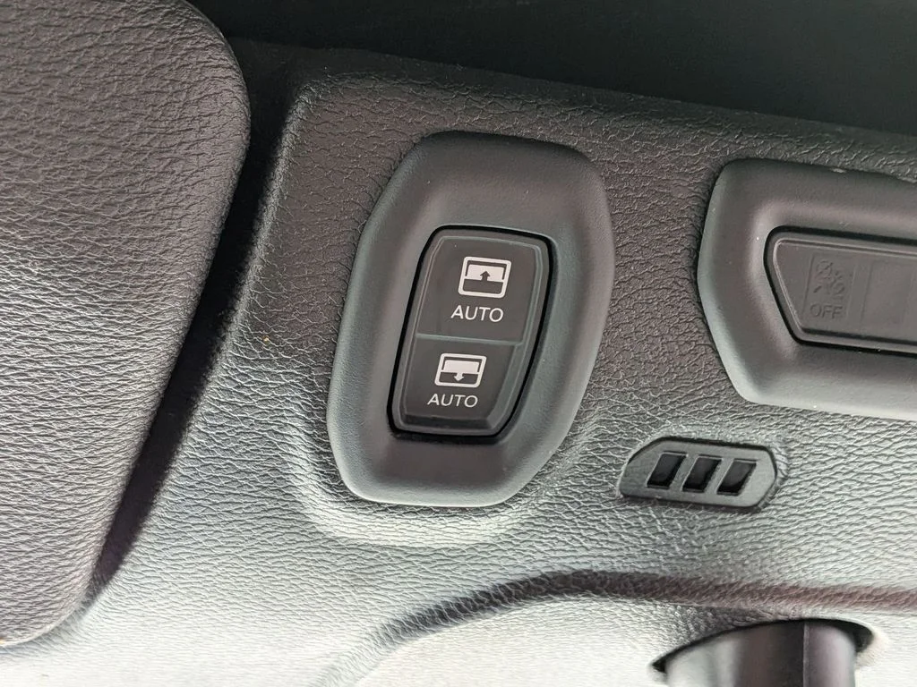 Used 2022 Gray Jeep Unlimited Sport S image 20
