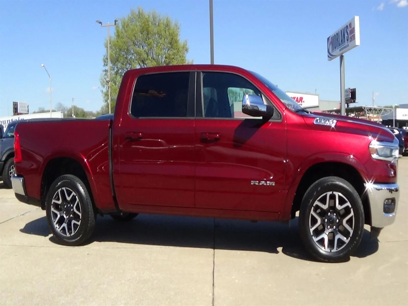 Used 2025 Delmonico Red Pearl Coat (prv) RAM Laramie image 5