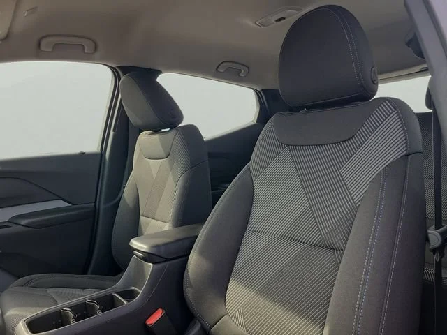 New 2027 Sterling Grey Metallic Chevrolet LT image 17