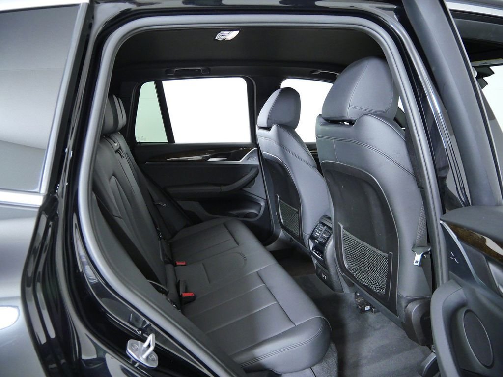 Used 2021 Jet Black BMW xDrive30i image 23