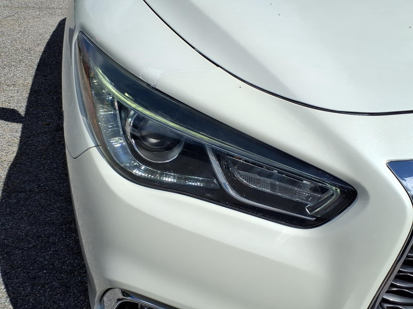 Used 2017 Majestic White INFINITI  image 6