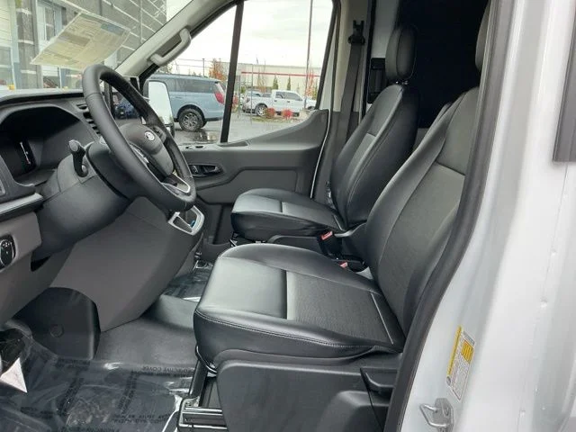 New 2026 Oxford White Ford Base image 17