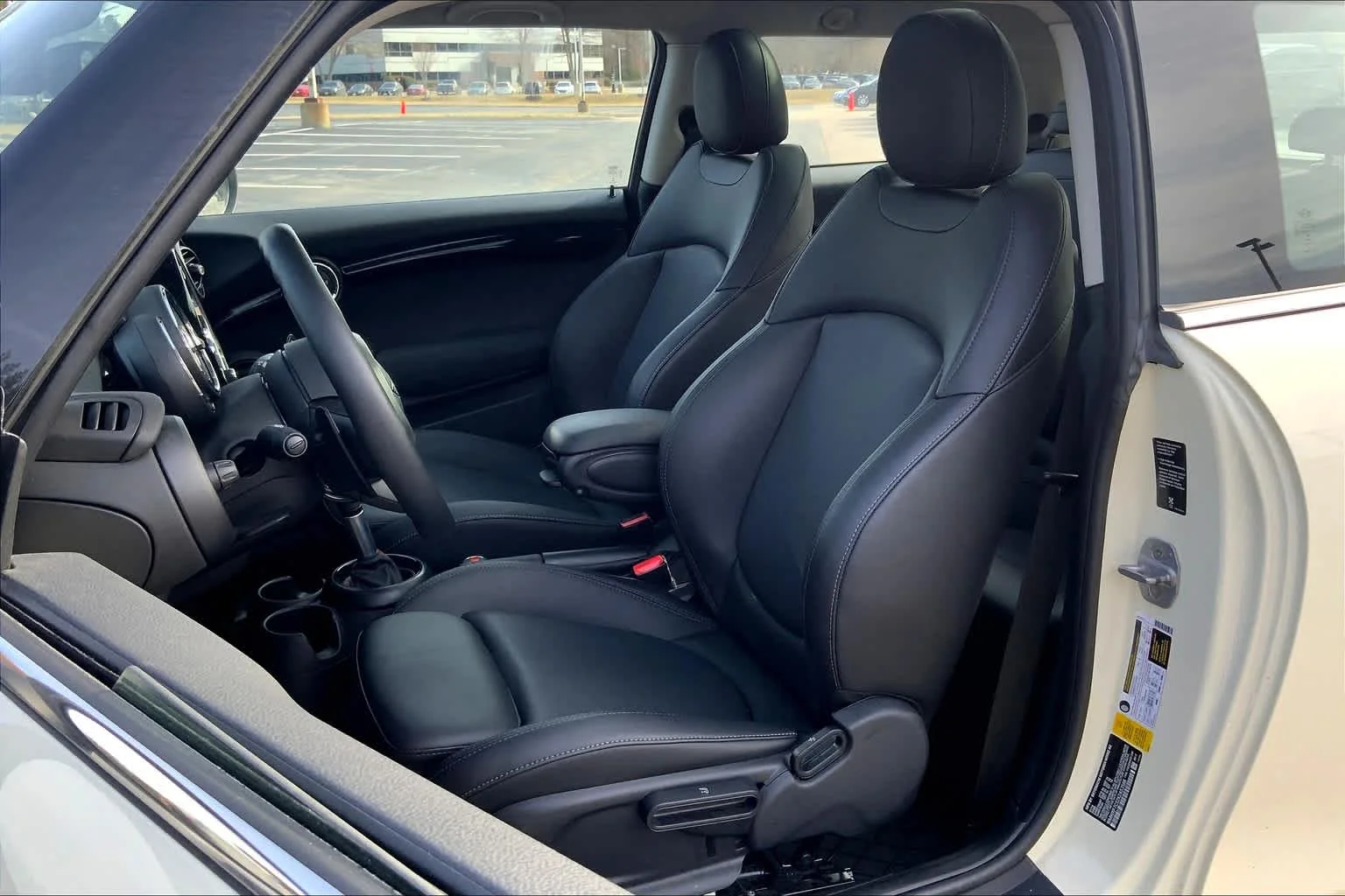 Used 2019 Pepper White MINI Cooper S image 8