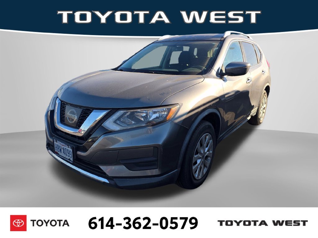 Used 2017 Gray Nissan S image 3
