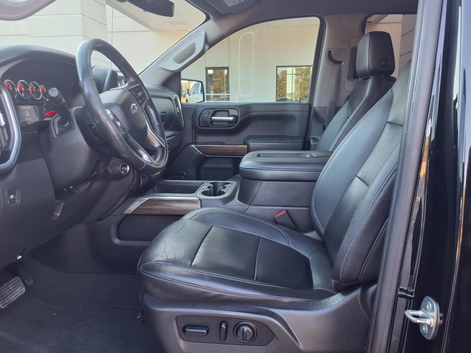 2021 Chevrolet Silverado 1500 photo 16 of 26