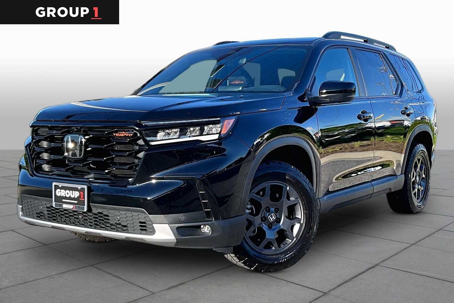 2025 Honda Pilot TrailSport AWD's photo