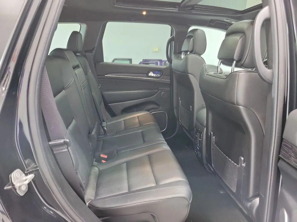 Certified Used 2021 Black Jeep Overland image 12