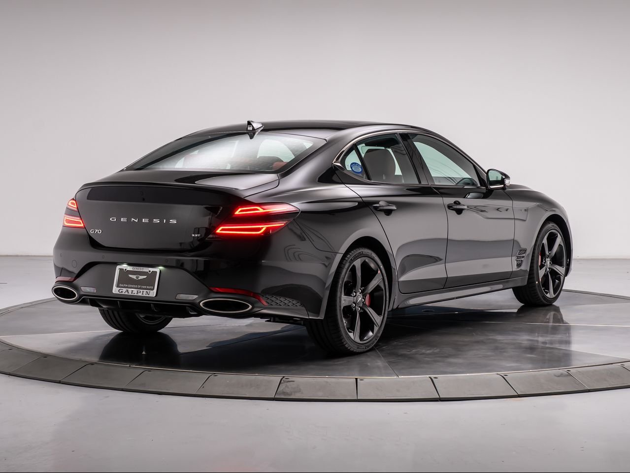 New 2026 Vik Black Genesis 3.3T SPORT PRESTIGE image 5