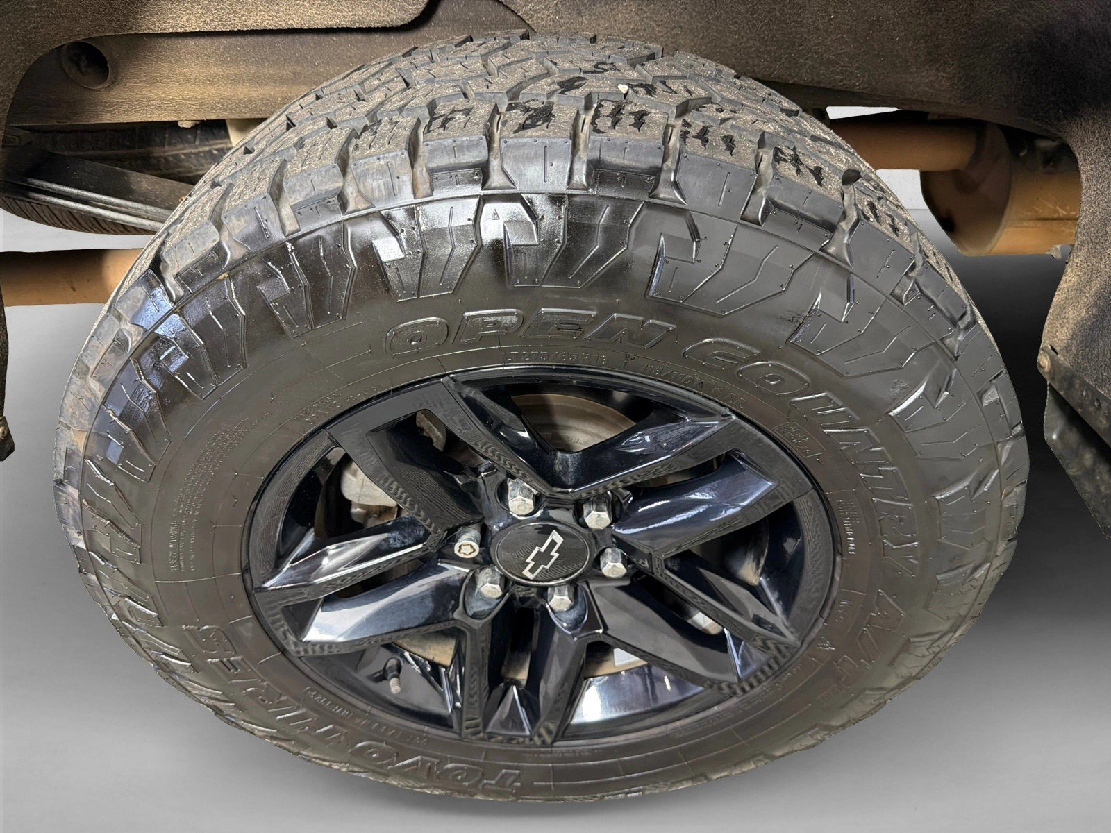 Used 2019 Silver Ice Metallic Chevrolet LT Trail Boss image 17