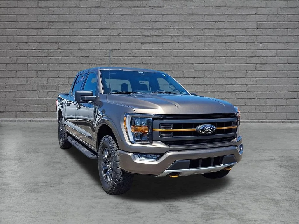 Used 2022  Ford XL image 44