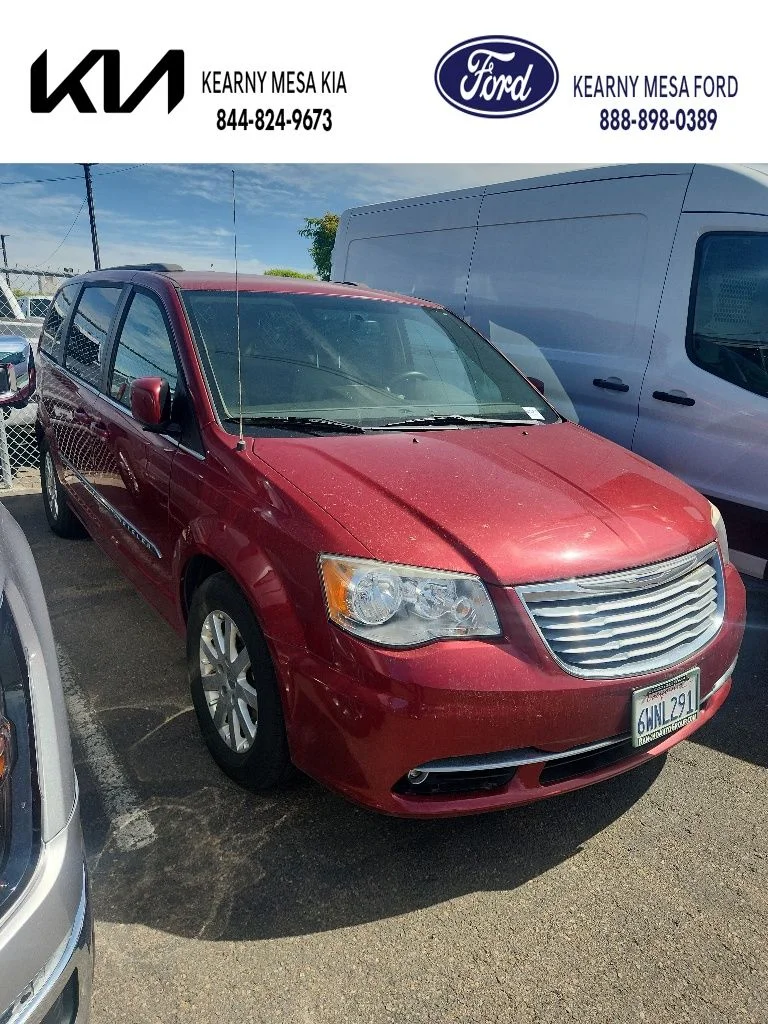 2012 Chrysler Town & Country Touring
