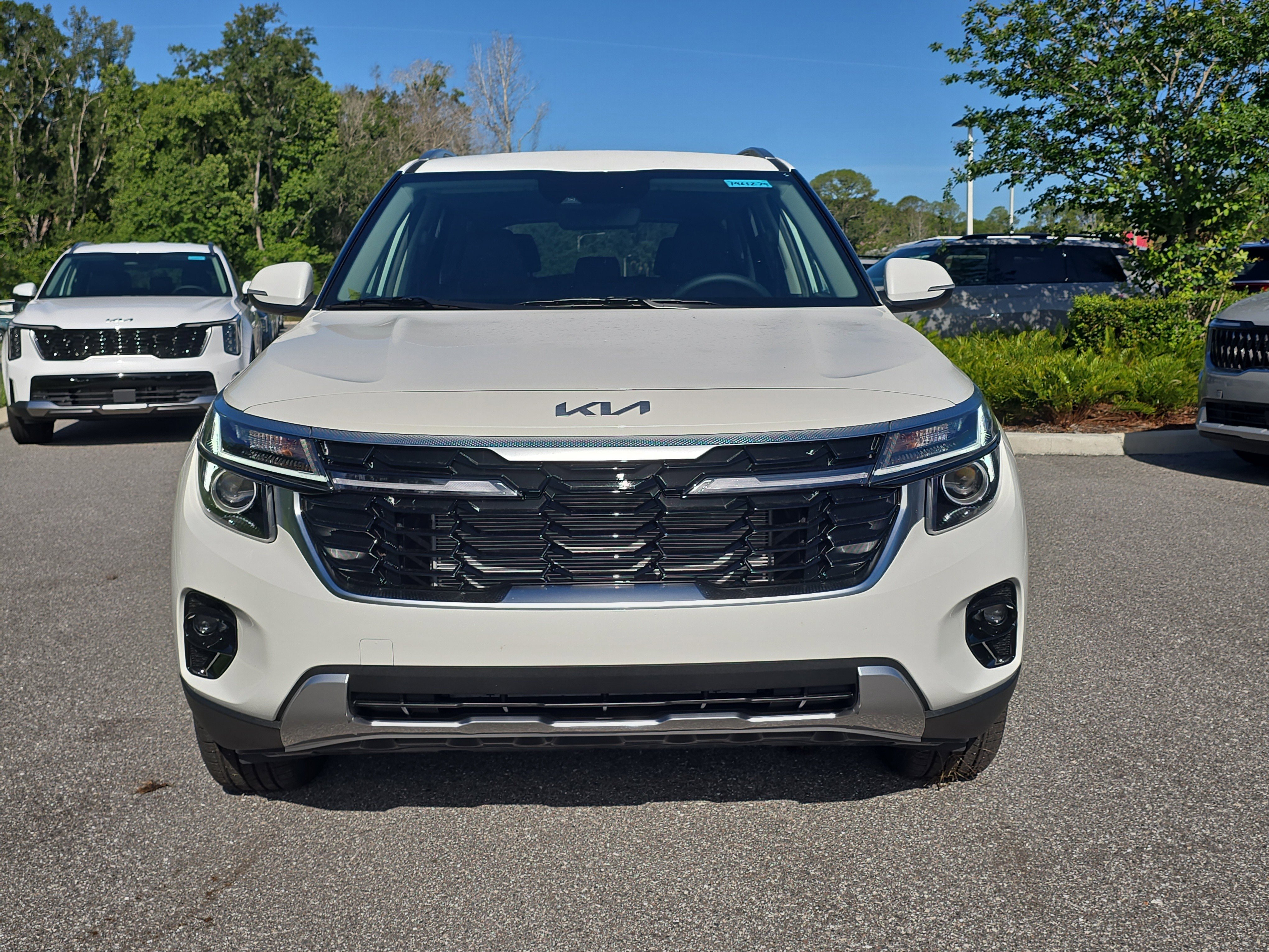 New 2026 Snow White Pearl Kia S image 3