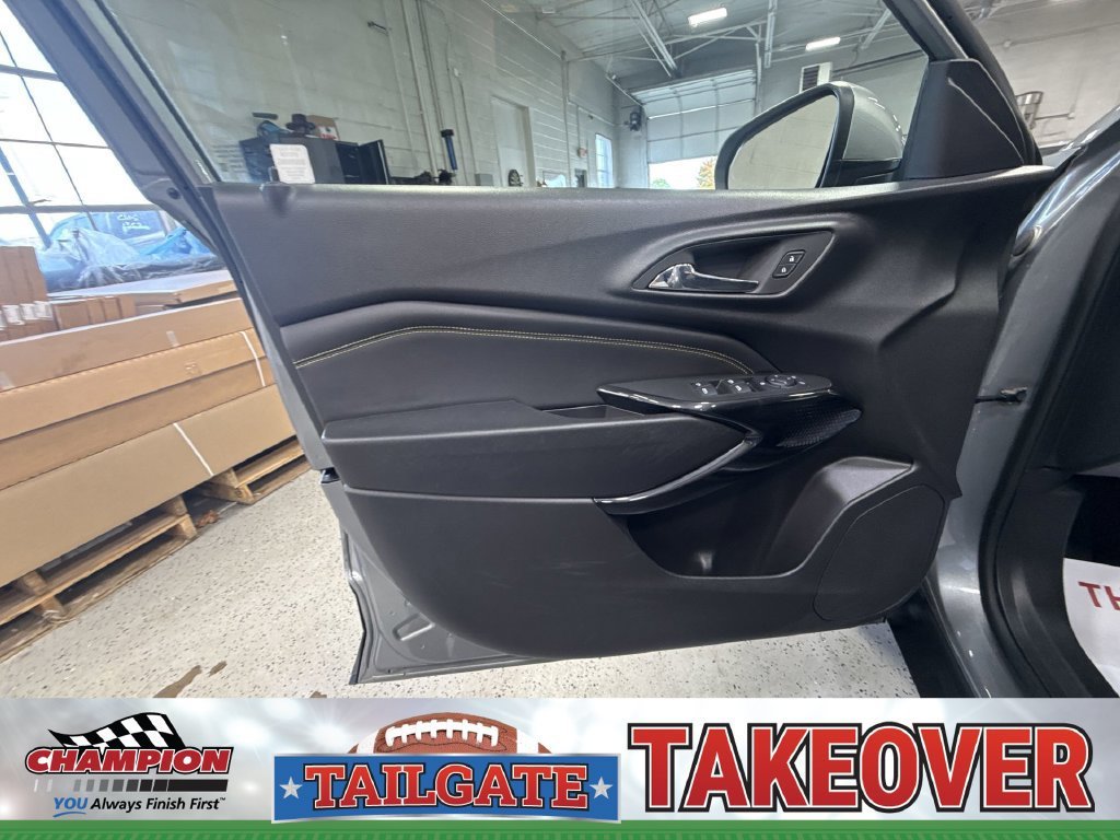 2024 Chevrolet Trax LT - Photo 30