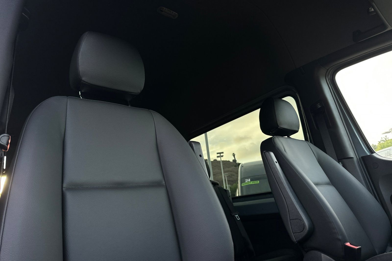 2026 Mercedes-Benz Sprinter Crew Van Base - Photo 29