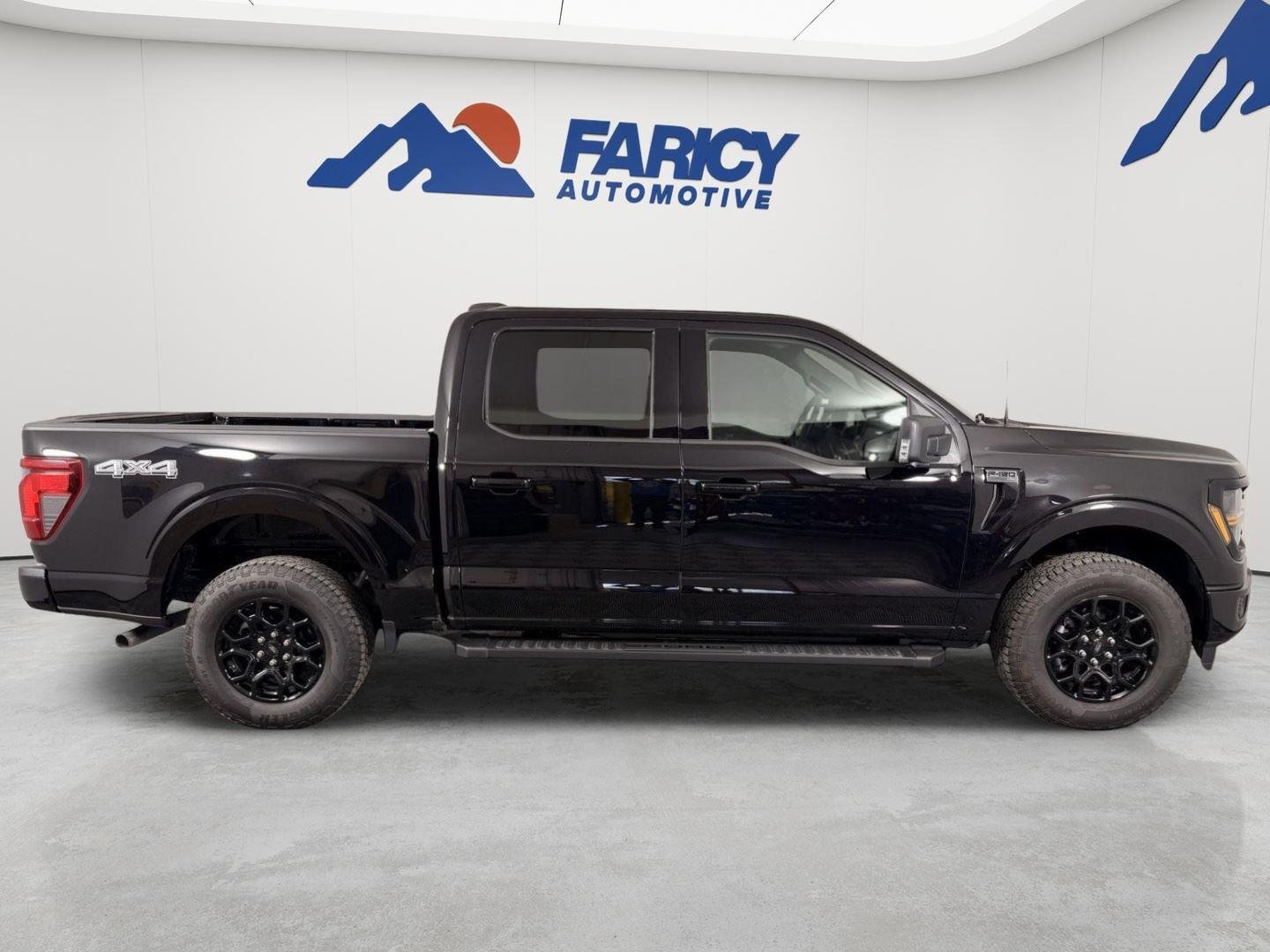 New 2026 Agate Black Ford XLT image 9