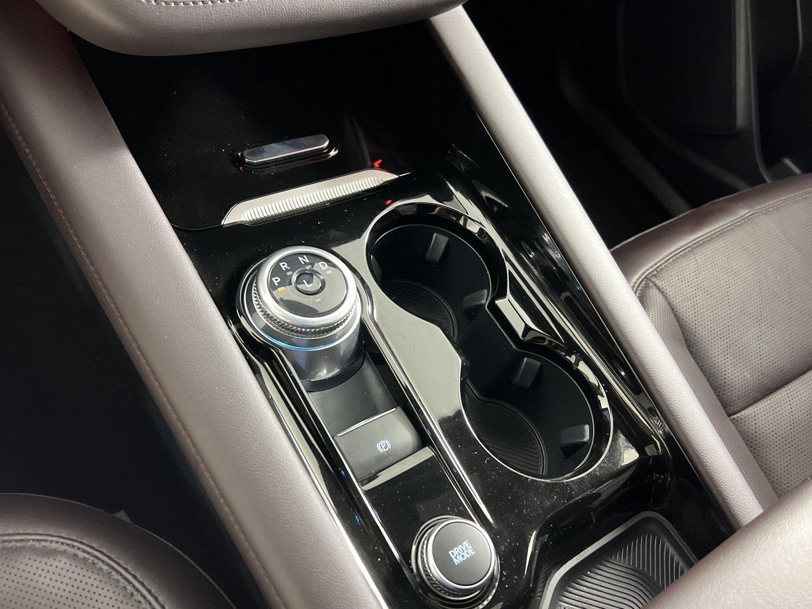Used 2025 White Ford Platinum image 8