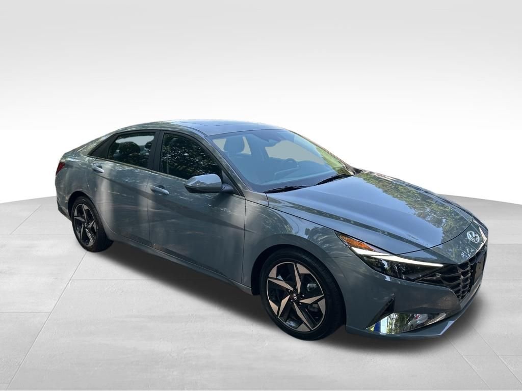 Used 2021 Gray Hyundai Limited image 8