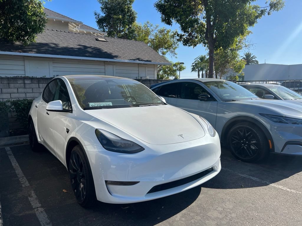 Used 2023 Tesla Model Y Performance with VIN 7SAYGDEF5PF766565 for sale in Camarillo, CA