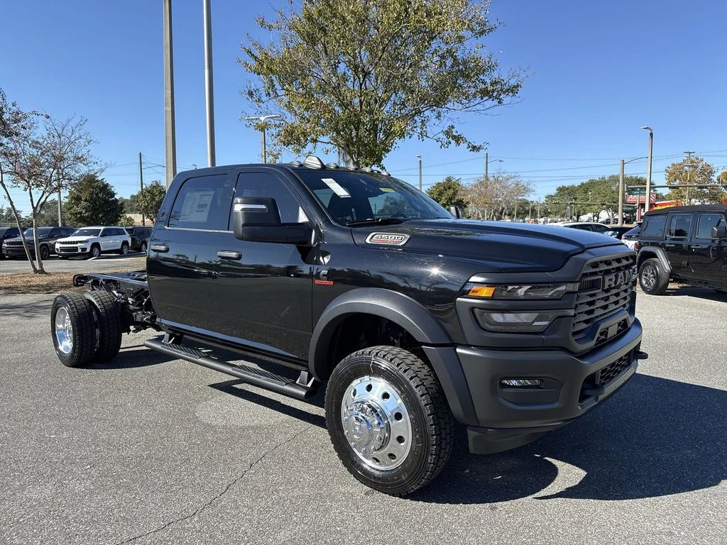 2026 RAM 5500 Tradesman 4X4 Crew Cab DRW 197" WB's photo