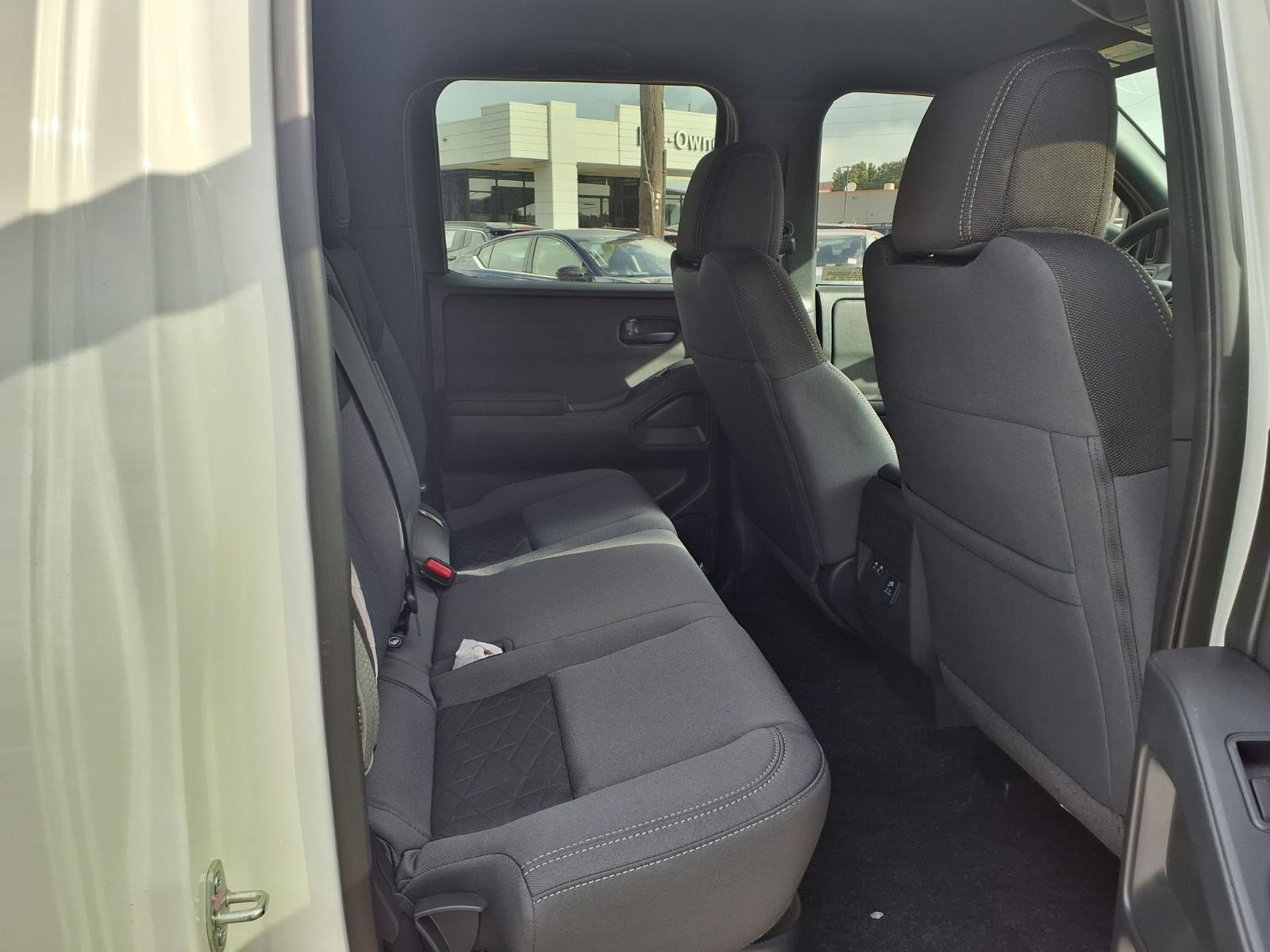 2026 Nissan Frontier Crew Cab SV - 9