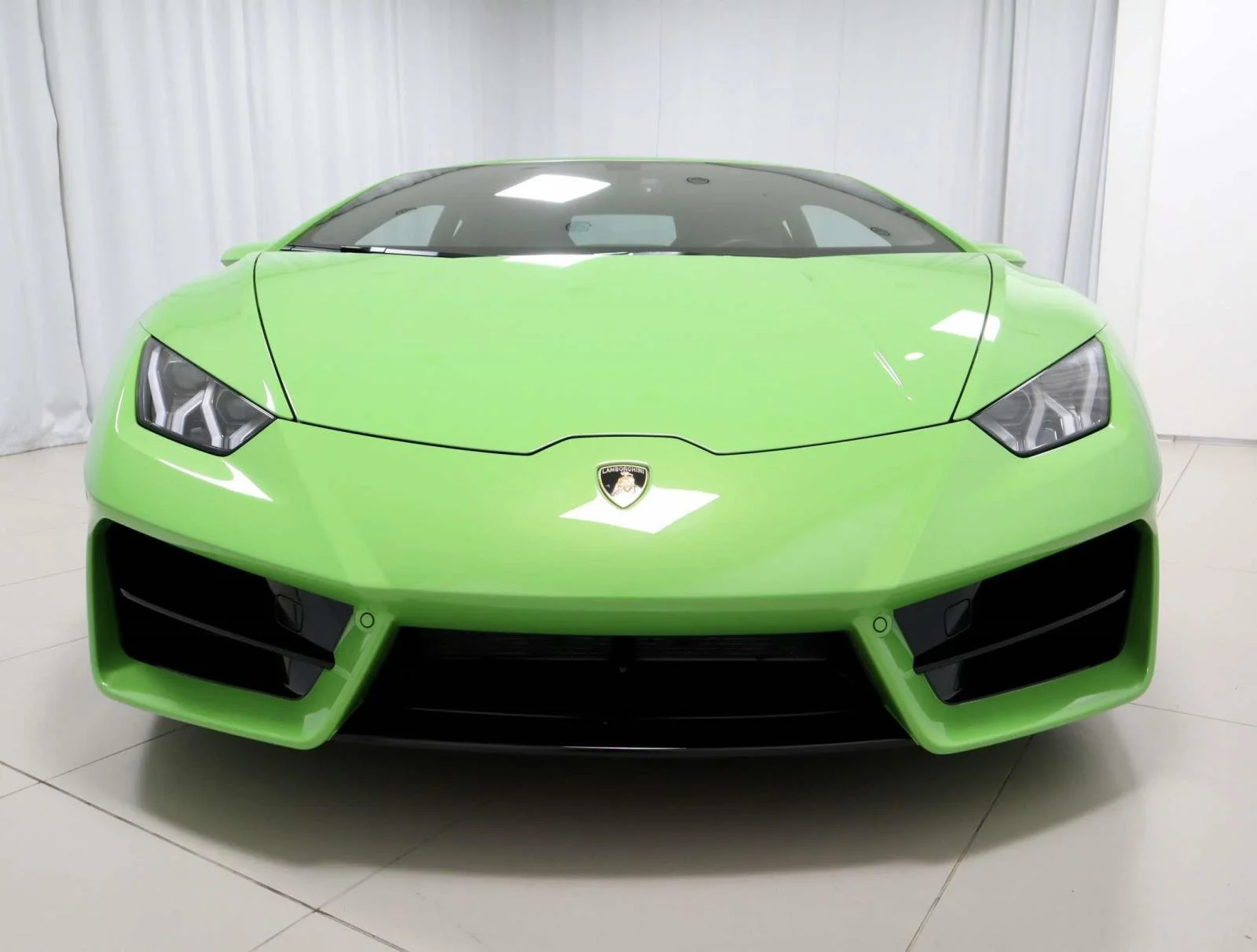 Used 2018 Verde Mantis Pearl Effect Lamborghini RWD Coupe image 8