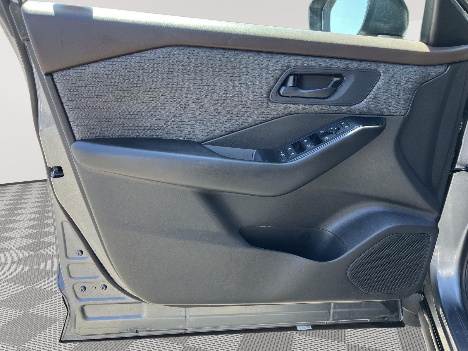 Used 2023 Gun Metallic Nissan S image 18