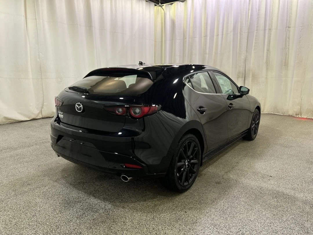 2026 Mazda Mazda3 Premium - Photo 8