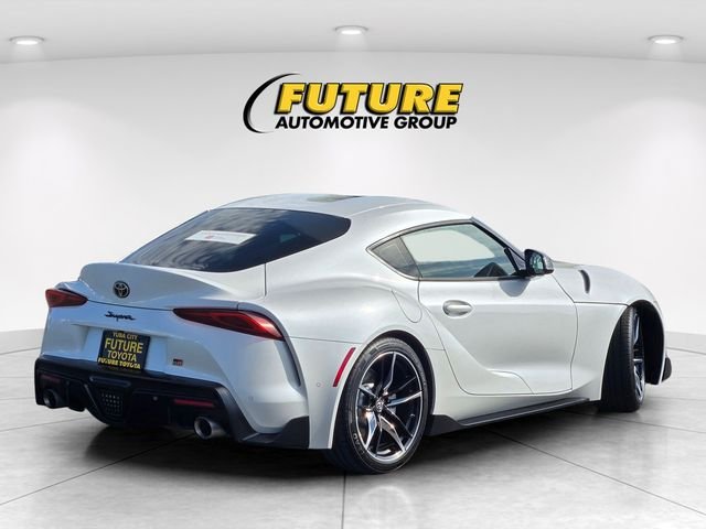 Used 2020  Toyota 3.0 image 4